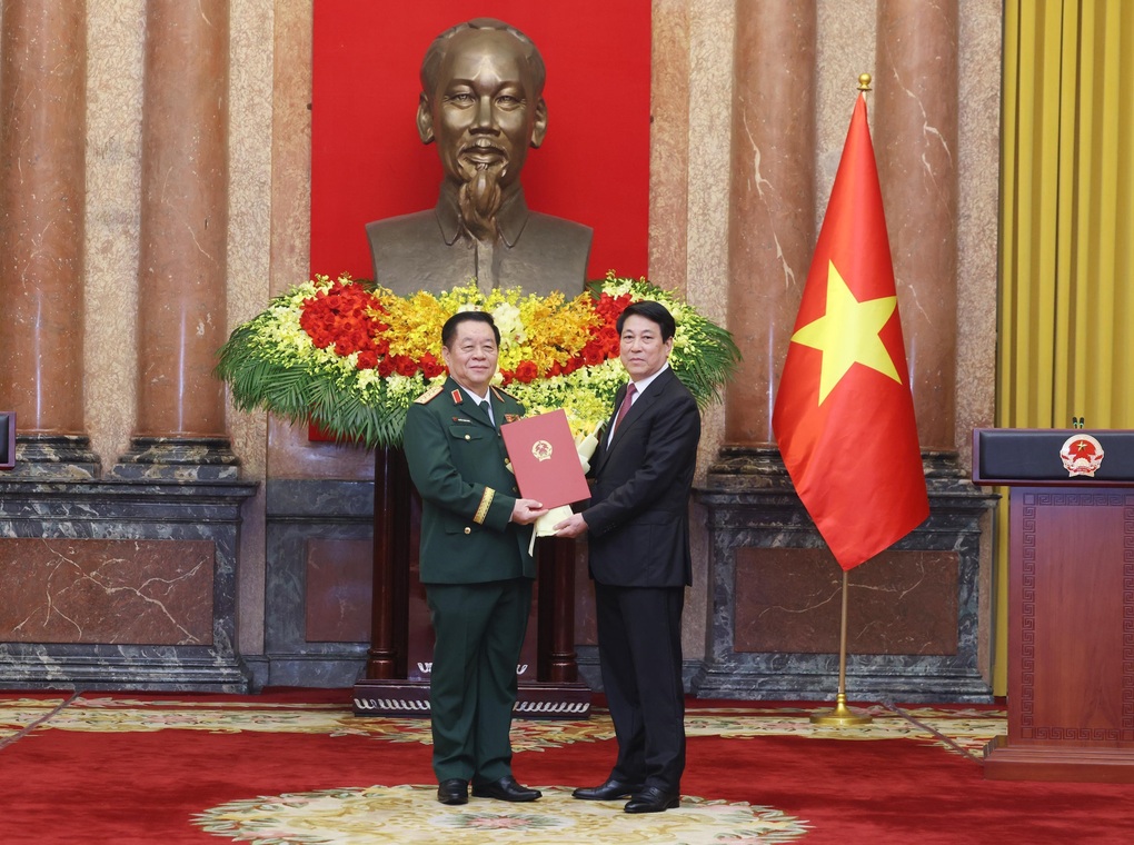 Ông Nguyễn Trọng Nghĩa được thăng hàm Đại tướng, bổ nhiệm giữ chức vụ mới - 1