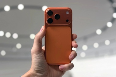 Người Việt cần bao nhiêu ngày lương để đủ tiền mua iPhone 17 Pro?