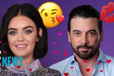 Lucy Hale & Skeet Ulrich hẹn hò