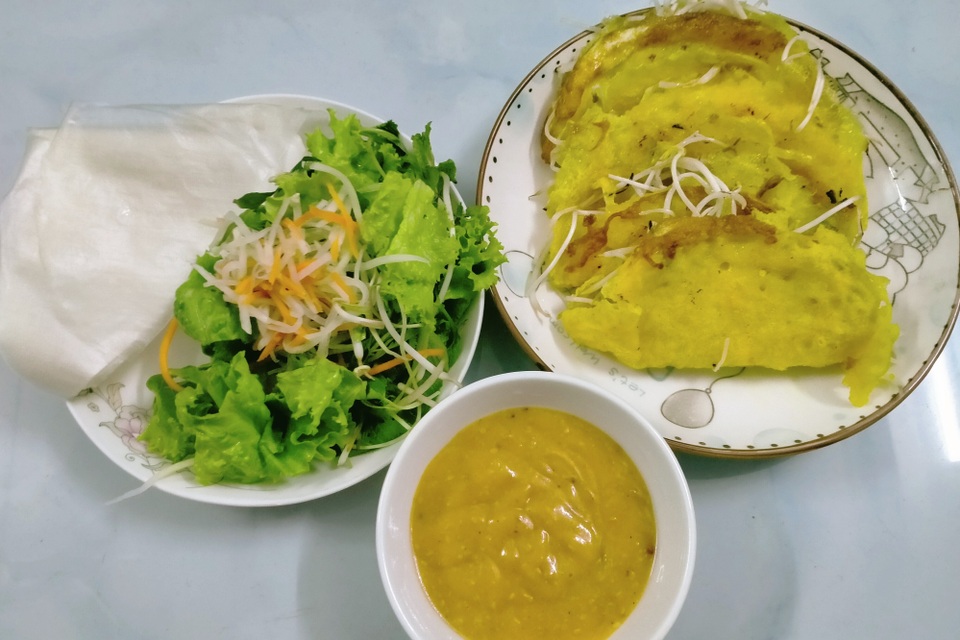 Bánh xèo Đà Nẵng có gì khiến thực khách mê mẩn không quên? - 7 Bánh xèo Đà Nẵng có gì khiến thực khách mê mẩn không quên? - 7