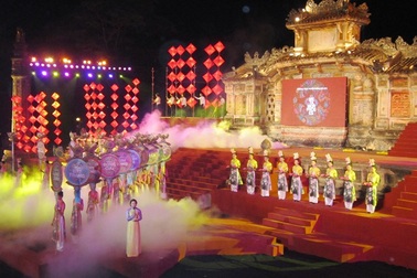 Ấn tượng đêm khai mạc Festival nghề Huế 2013