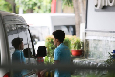 U22 Việt Nam nhận quà của HLV Park Hang Seo sau trận thắng Campuchia