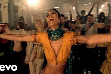 A.R. Rahman, The Pussycat Dolls trình diễn ca khúc Jai Ho