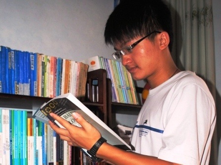 “Vật lý cho em niềm đam mê khám phá vũ trụ”