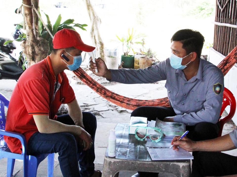 Thừa Thiên Huế, Cà Mau lập chốt kiểm dịch Covid-19 ra vào tỉnh - 3 Thừa Thiên Huế, Cà Mau lập chốt kiểm dịch Covid-19 ra vào tỉnh - 3