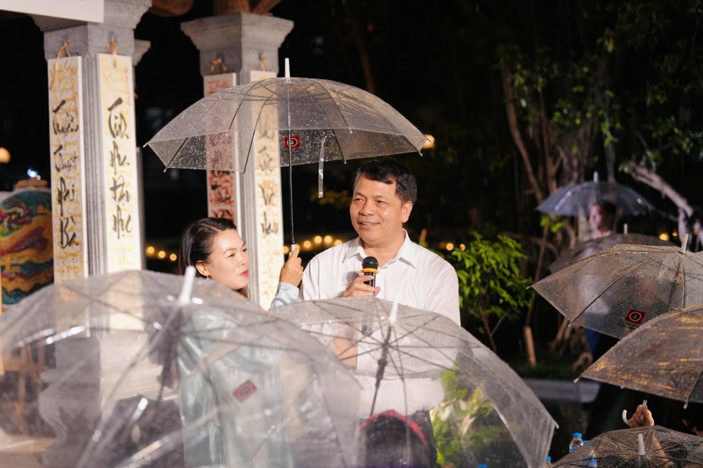 Sử đá lưu danh: Khi rock và đạo học gặp nhau giữa di sản - 2 Sử đá lưu danh: Khi rock và đạo học gặp nhau giữa di sản - 2