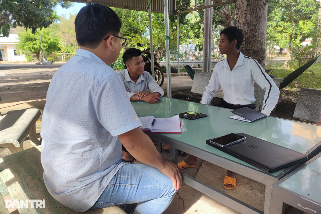 Chánh án làng xử lý người đàn ông say lên nhầm giường... cô hàng xóm - 3 Chánh án làng xử lý người đàn ông say lên nhầm giường... cô hàng xóm - 3