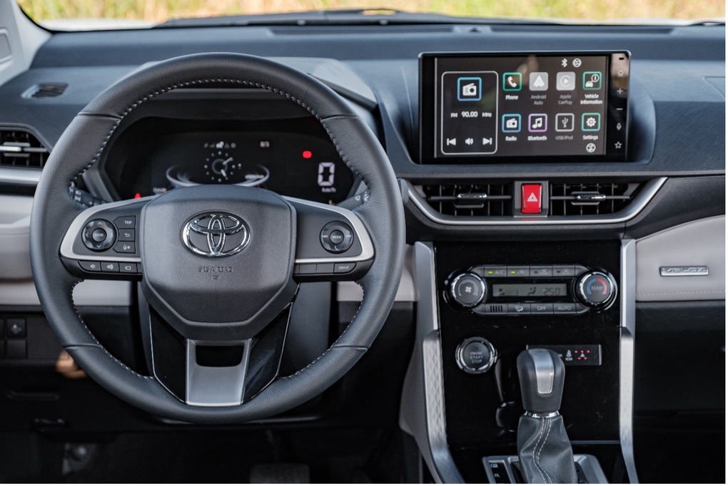 Giảm giá gần 40 triệu đồng, Toyota Veloz Cross làm nóng phân khúc MPV cỡ B - 4 Giảm giá gần 40 triệu đồng, Toyota Veloz Cross làm nóng phân khúc MPV cỡ B - 4