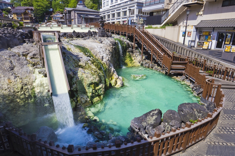 Nghệ thuật múa làm nguội nước tắm onsen ở Kusatsu - 2 Nghệ thuật múa làm nguội nước tắm onsen ở Kusatsu - 2
