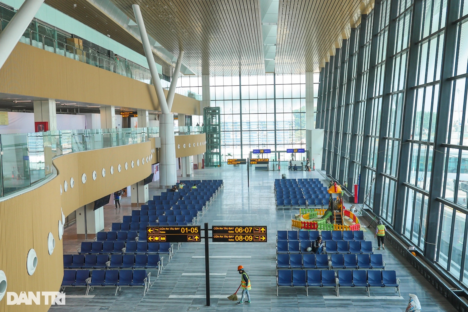 Cận cảnh nhà ga T3 sân bay Tân Sơn Nhất trước ngày vận hành - 3 Cận cảnh nhà ga T3 sân bay Tân Sơn Nhất trước ngày vận hành - 3