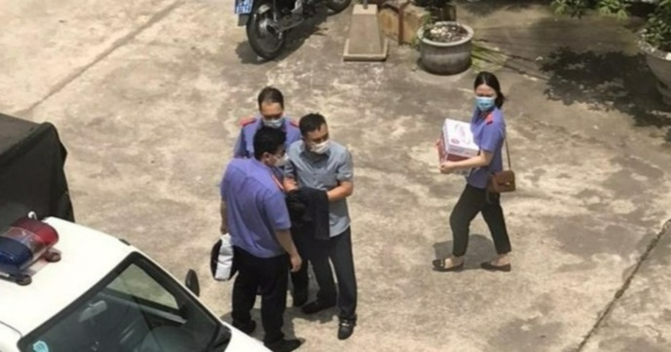 Công an Hải Phòng lên tiếng việc 3 cán bộ Công an quận Đồ Sơn bị khởi tố - 1 Công an Hải Phòng lên tiếng việc 3 cán bộ Công an quận Đồ Sơn bị khởi tố - 1
