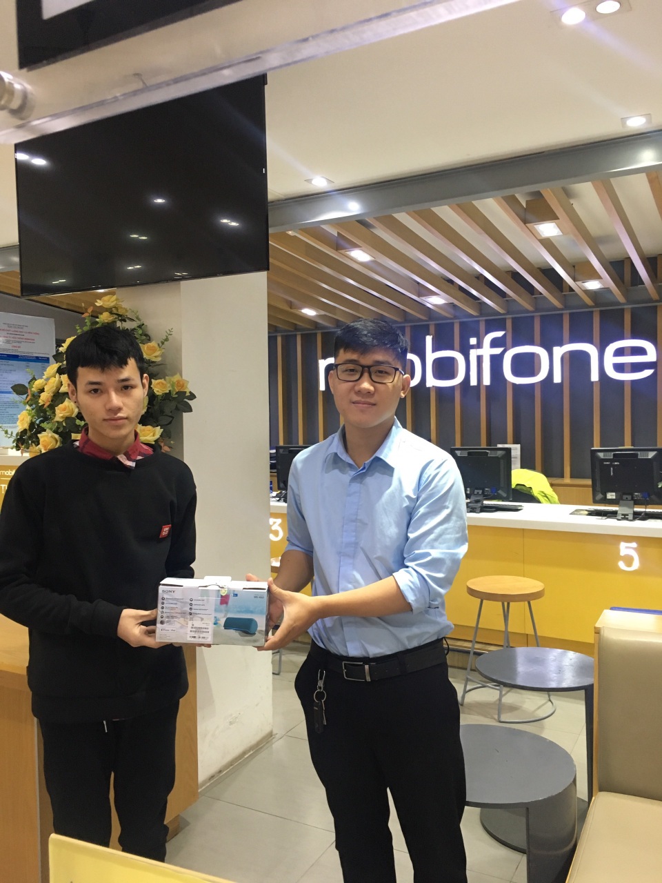 Ba ý tưởng đóng góp cho MobiFone nhận giải thưởng - 1 Ba ý tưởng đóng góp cho MobiFone nhận giải thưởng - 1