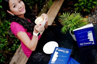 "Cô gái Việt tỉ đô" bất ngờ hé lộ thâm cung bí sử gia tộc Dr Thanh