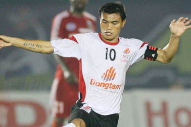 Tài Em làm trợ lý cho HLV Minh Phương tại CLB Long An