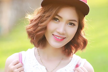 Học cô bạn 9x vóc dáng nhỏ nhắn tạo hình xinh đẹp, bắt mắt