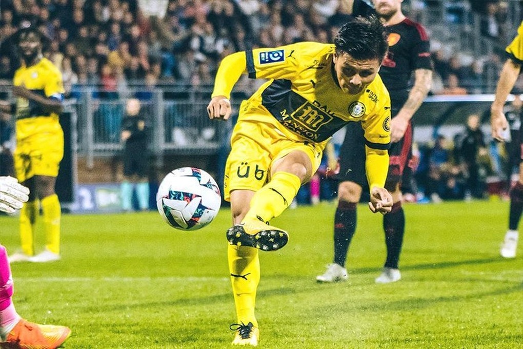 Quang Hải đứng trên bờ vực rời khỏi Pau FC - 2 Quang Hải đứng trên bờ vực rời khỏi Pau FC - 2