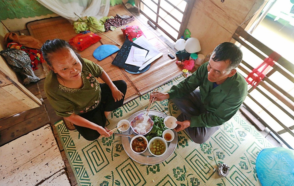 Chuyện vợ nhặt ở xóm Phao giữa đất Hà thành - 3 Chuyện vợ nhặt ở xóm Phao giữa đất Hà thành - 3
