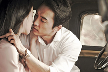 Bạn trai tôi không chịu công khai tình cảm