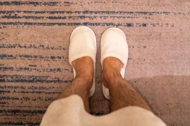 Giãn cách xã hội, giãn luôn… cữ tắm?