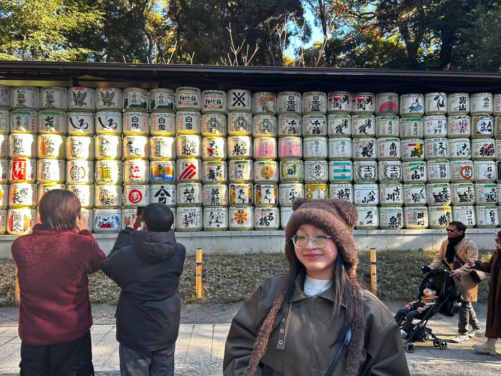 Làm việc từ 18h tối đến 2h sáng, nữ phiên dịch kiếm hơn 1300 USD mỗi tháng - 4