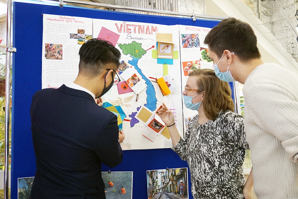 Mừng tháng Thanh niên, du học sinh tổ chức tuần lễ văn hóa Việt Nam tại Nga - 4