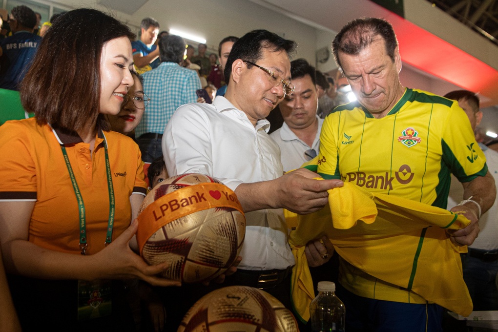 Nhiều ấn tượng tốt đẹp để lại sau Lễ hội Bóng đá Brazil - Việt Nam năm 2024 - 1 Nhiều ấn tượng tốt đẹp để lại sau Lễ hội Bóng đá Brazil - Việt Nam năm 2024 - 1