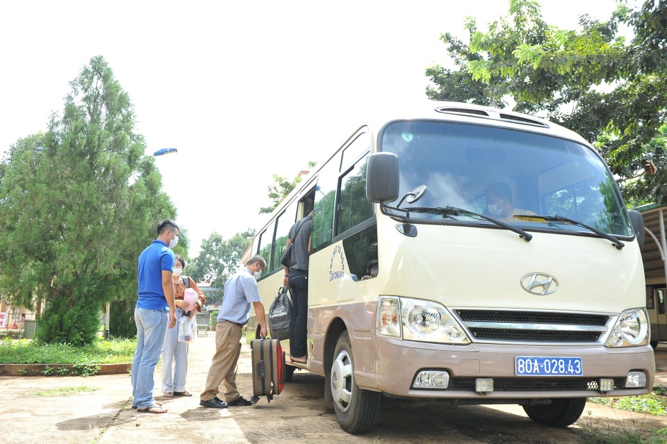 Du học sinh Lào cảm ơn y, bác sĩ Đắk Lắk sau thời gian cách ly tập trung - 4 Du học sinh Lào cảm ơn y, bác sĩ Đắk Lắk sau thời gian cách ly tập trung - 4