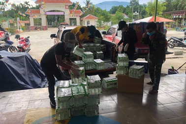 Những “chiến binh” vận chuyển hàng miễn phí vào tâm dịch