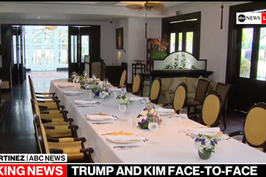 Bàn tiệc trống vì thay đổi phút chót của thượng đỉnh Trump - Kim tại Hà Nội