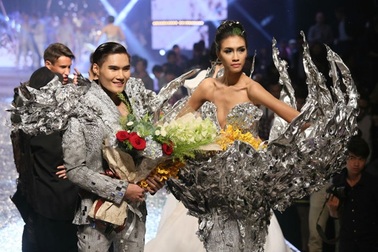 Vietnam’s Next Top Model 2014 bất ngờ có 2 quán quân 