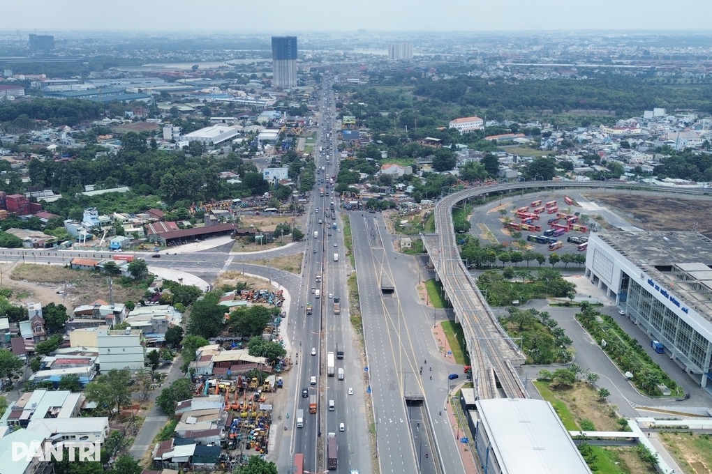 Lãnh đạo TPHCM họp gỡ vướng dự án mở rộng xa lộ Hà Nội - 1