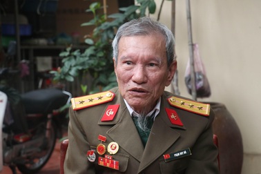 Gặp người lính đặc công phất cờ giải phóng trên tầng 2 Dinh Độc Lập