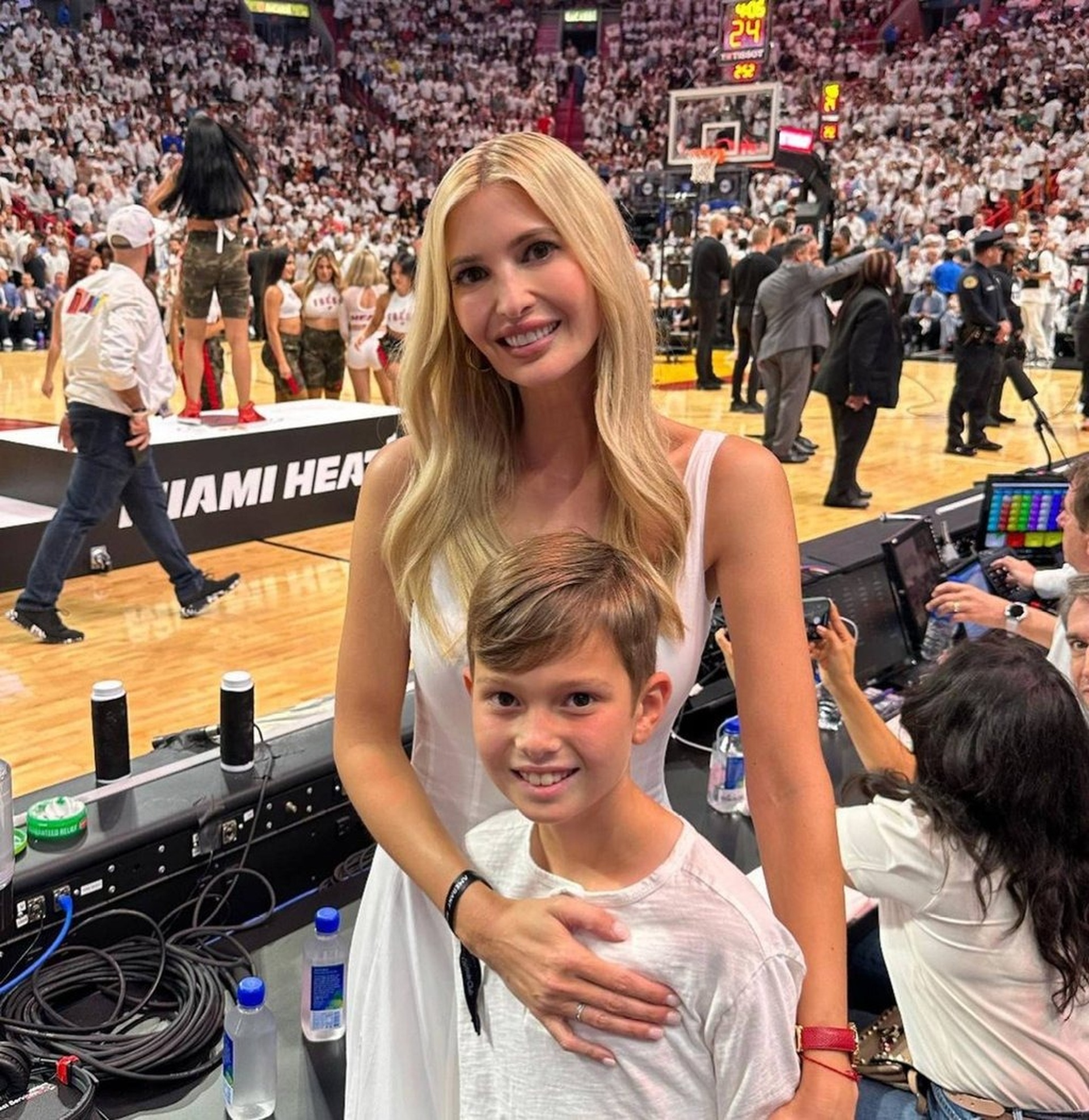 Chấp nhận gác lại sự nghiệp vì con, Ivanka Trump đang làm mẹ như thế nào? - 4 Chấp nhận gác lại sự nghiệp vì con, Ivanka Trump đang làm mẹ như thế nào? - 4