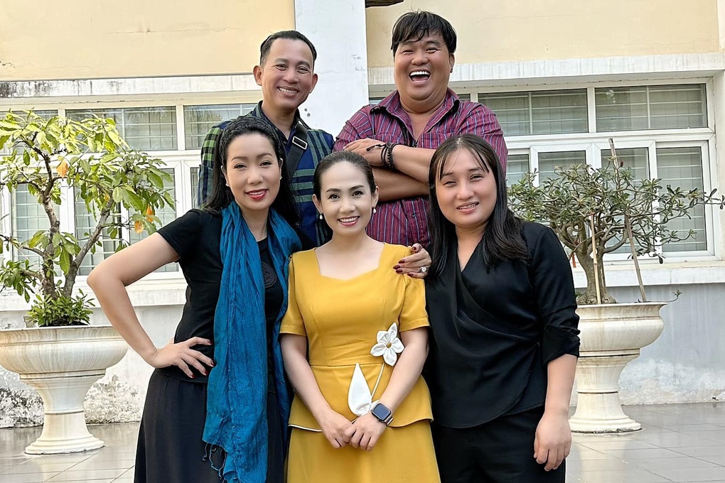 Diễn viên Hữu Tiến: Giờ Trấn Thành là số một, nhưng vài năm nữa sẽ khác - 2 Diễn viên Hữu Tiến: Giờ Trấn Thành là số một, nhưng vài năm nữa sẽ khác - 2