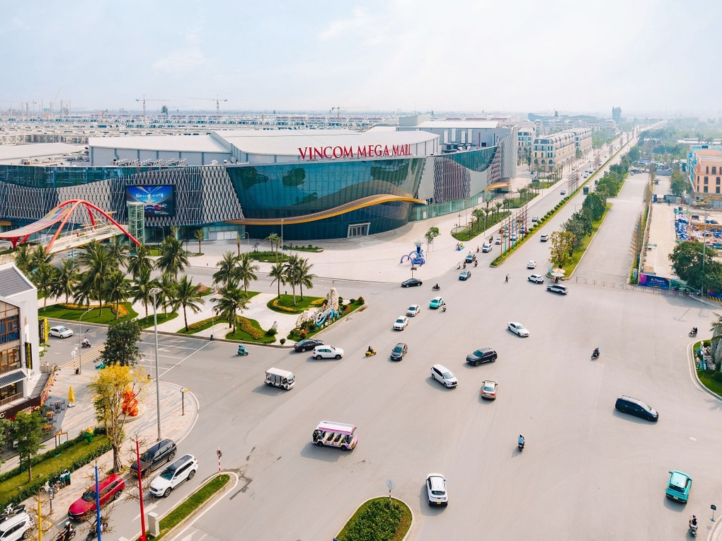 VinPalace - không gian nghệ thuật trong lòng trung tâm thương mại Vincom Mega Mall Ocean City - 5