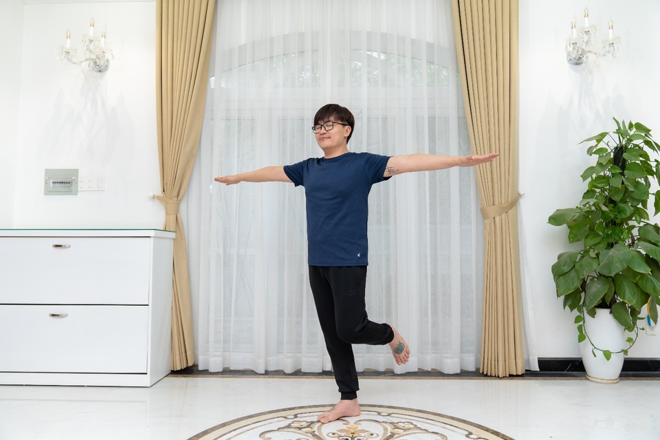 MC Đại Nghĩa lần đầu kiểm tra nguy cơ đột quỵ, thu hút hàng nghìn người tham gia - 2 MC Đại Nghĩa lần đầu kiểm tra nguy cơ đột quỵ, thu hút hàng nghìn người tham gia - 2