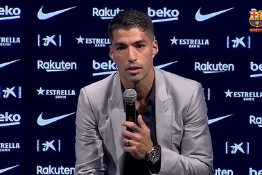 Luis Suarez rơi nước mắt khi gia nhập Atletico để đối đầu Barcelona