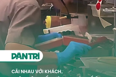 Cãi nhau với khách, nhân viên nhổ nước bọt vào đồ ăn để trả thù