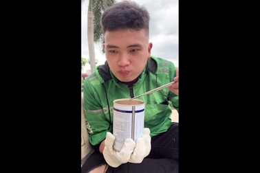 Độc đáo cách nấu lẩu thái "triệu view" của anh Grab