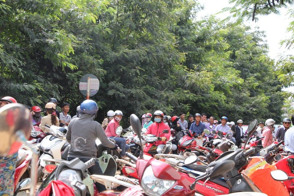 Đắk Lắk: Đề thi Văn vào lớp 10 bàn về nắm bắt cơ hội cho bản thân - 5 Đắk Lắk: Đề thi Văn vào lớp 10 bàn về nắm bắt cơ hội cho bản thân - 5