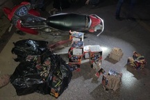 Bị phát hiện chở pháo lậu, tông thẳng xe vào công an