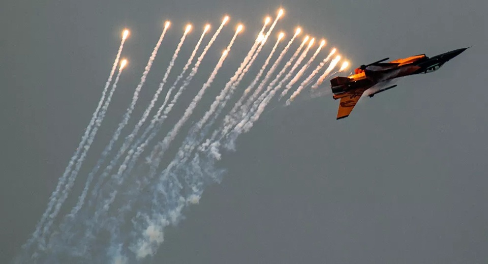 Tiêm kích bắn pháo sáng, chặn máy bay gần nơi ông Trump vận động tranh cử - 1 Tiêm kích bắn pháo sáng, chặn máy bay gần nơi ông Trump vận động tranh cử - 1