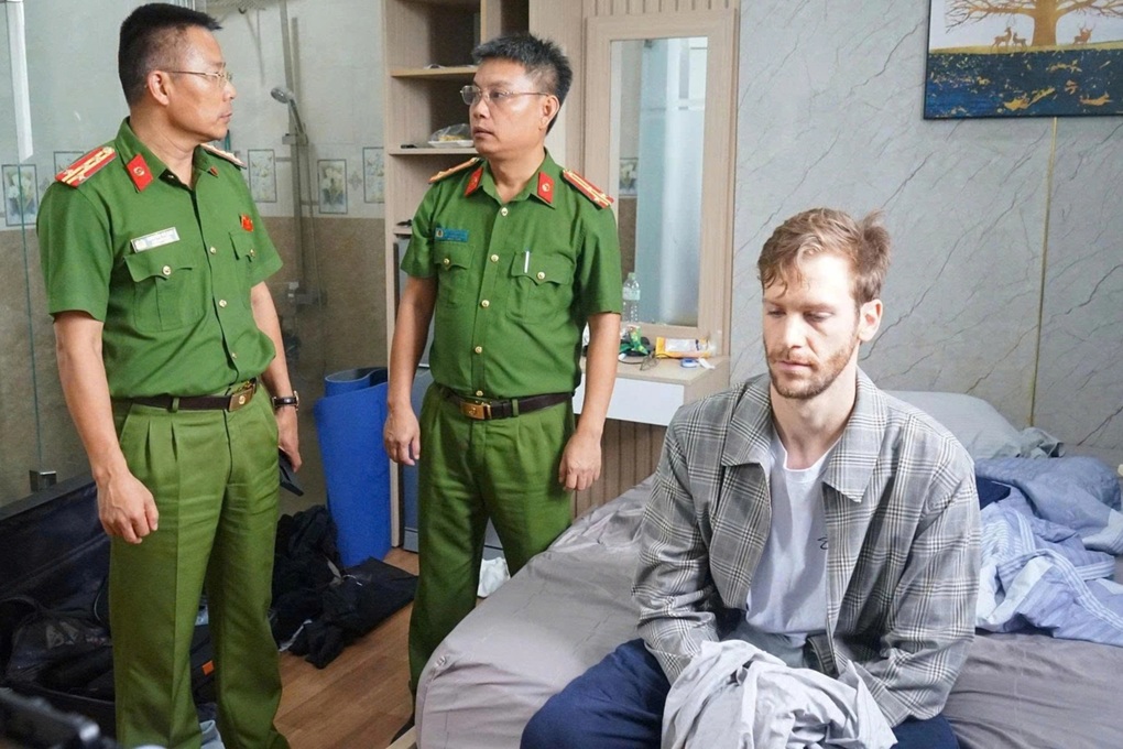Công an Đà Nẵng thông tin về vụ cướp tiệm vàng ở Núi Thành - 1 Công an Đà Nẵng thông tin về vụ cướp tiệm vàng ở Núi Thành - 1