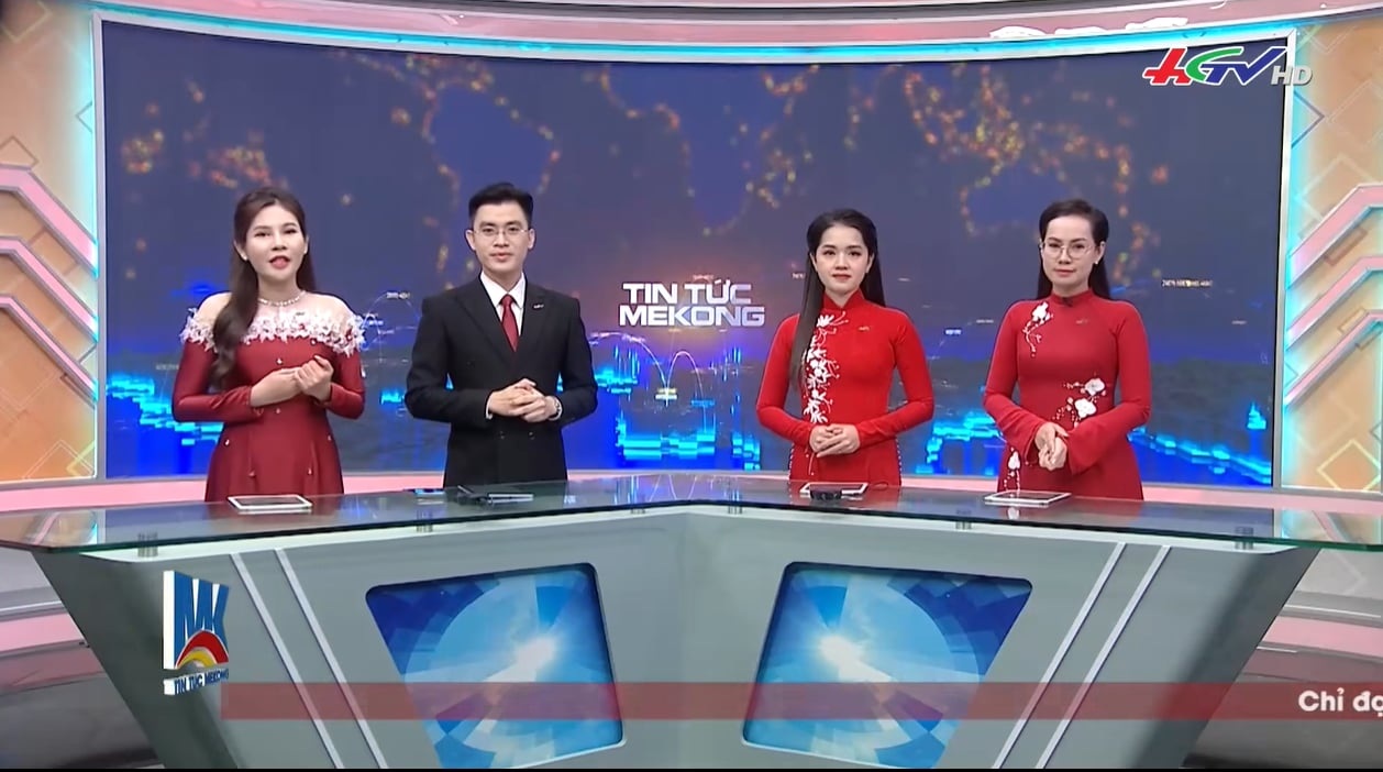 Những bản tin cuối cùng trên sóng truyền hình gây xúc động khắp cả nước