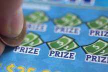 Người đàn ông trúng số hơn 4 tỷ đồng khi đang đi điều trị ung thư lần cuối