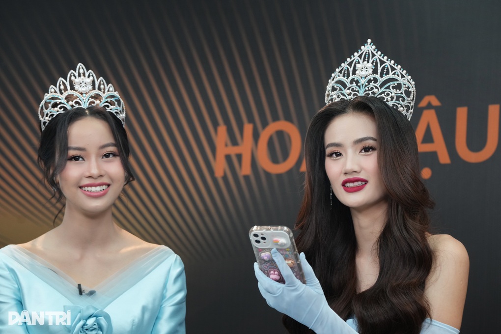 Hoa hậu Ý Nhi: Bạn trai tôi chân thành, tình cảm và ấm áp - 3 Hoa hậu Ý Nhi: Bạn trai tôi chân thành, tình cảm và ấm áp - 3