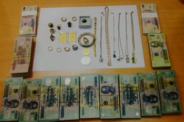 Hà Nội: Đi tảo mộ, mất trộm hơn 1 tỷ đồng