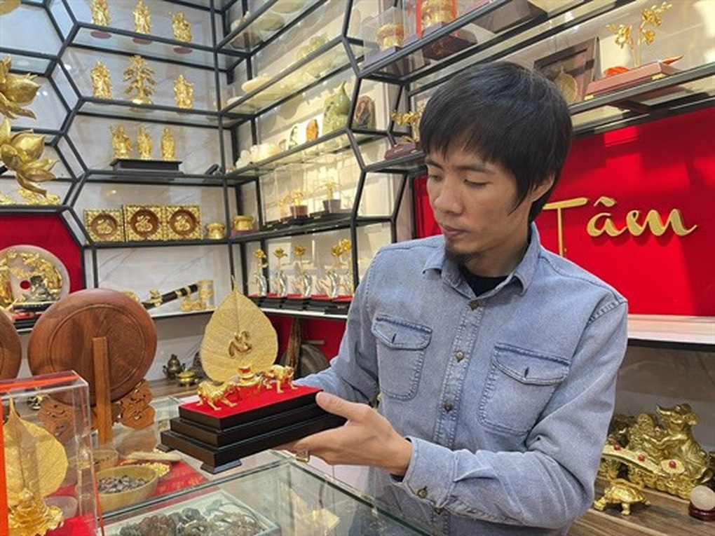 Nghệ nhân Nguyễn Đức Bằng đam mê văn hóa Việt - 1