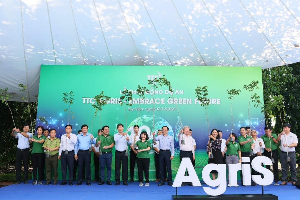 TTC AgriS khởi động dự án 10 triệu cây xanh - kiến tạo tương lai xanh - 1 TTC AgriS khởi động dự án 10 triệu cây xanh - kiến tạo tương lai xanh - 1