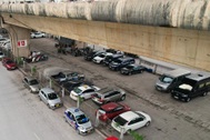 Vì sao bãi đỗ xe dưới gầm cầu vẫn tồn tại dù trái luật?